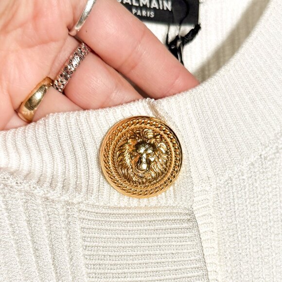 Balmain Gold Buttons White Cropped Cardigan Sweater - Picture 3 of 9